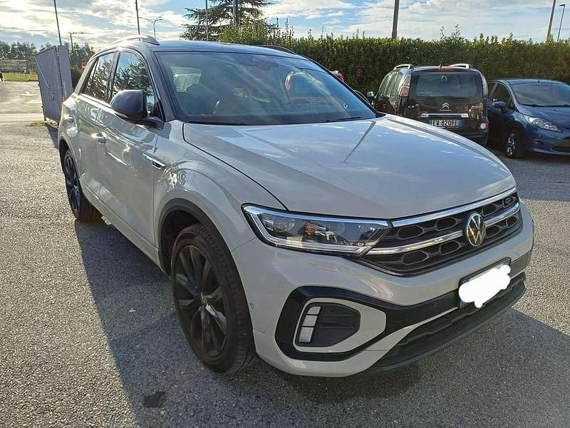 Usata VW T-Roc R-line 116 CV (85 kW) 2023 Beige SUV