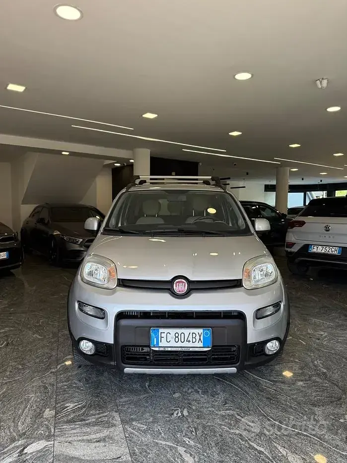 Usata Fiat Panda 4x4 S 95 CV (69 kW) 2016 Grigio Utilitaria