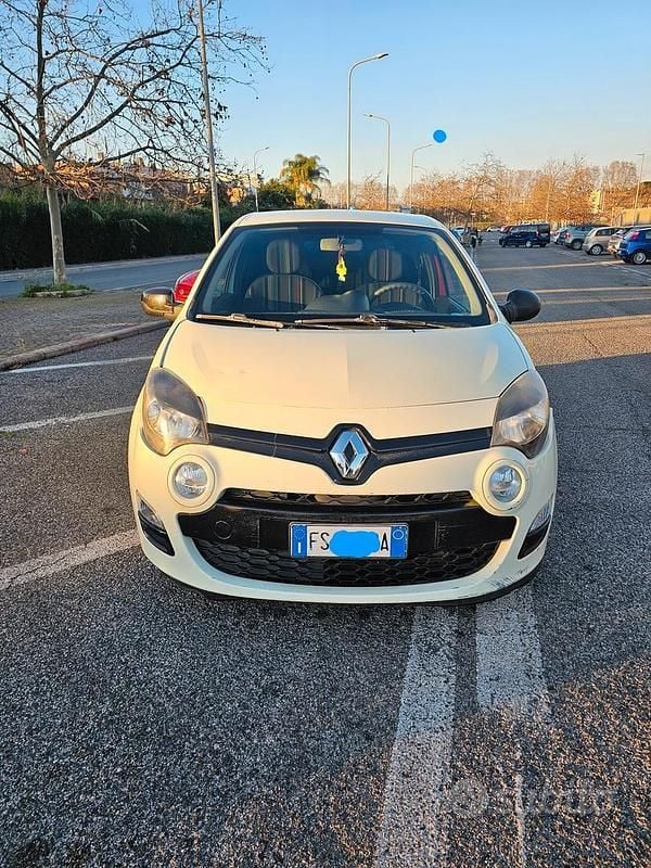 Usata 2012 Renault Twingo Due volumi | 3900 € - Immagine 1/4