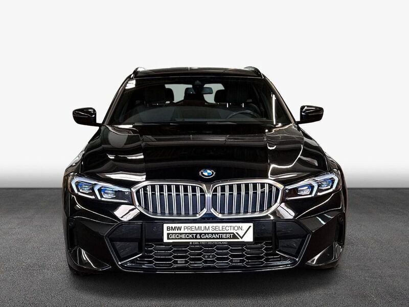 Usato 2023 BMW 318 2.0 Benzin 156 CV (37.900 €)