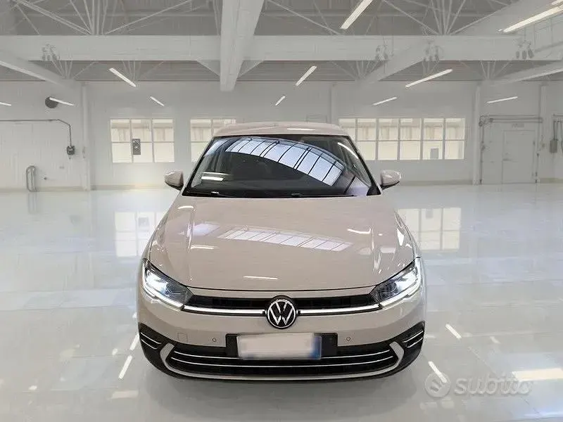 Usata VW Polo Style 95 CV (69 kW) 2022 Bianco Utilitaria