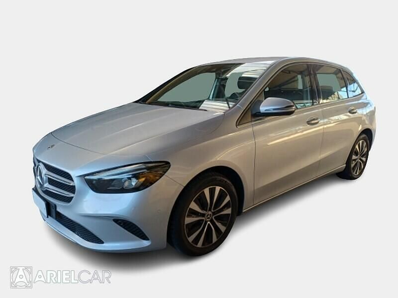 Argento Usata 2022 Mercedes B250 Business Monovolume | 26.250 € - Immagine 1/4