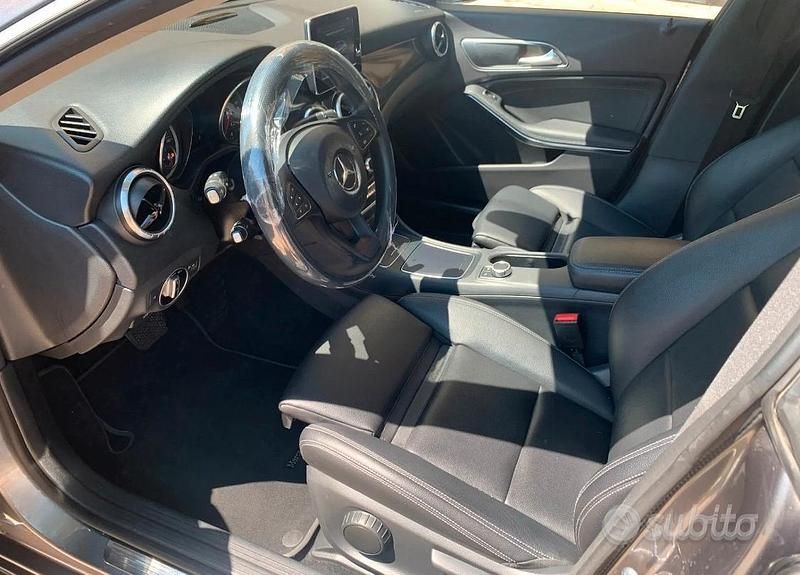 Usata Mercedes CLA220 2018 Berlina