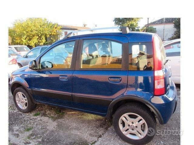 Usato 2010 Fiat Panda 4x4 1.2 Benzin 60 CV (9.900 €)