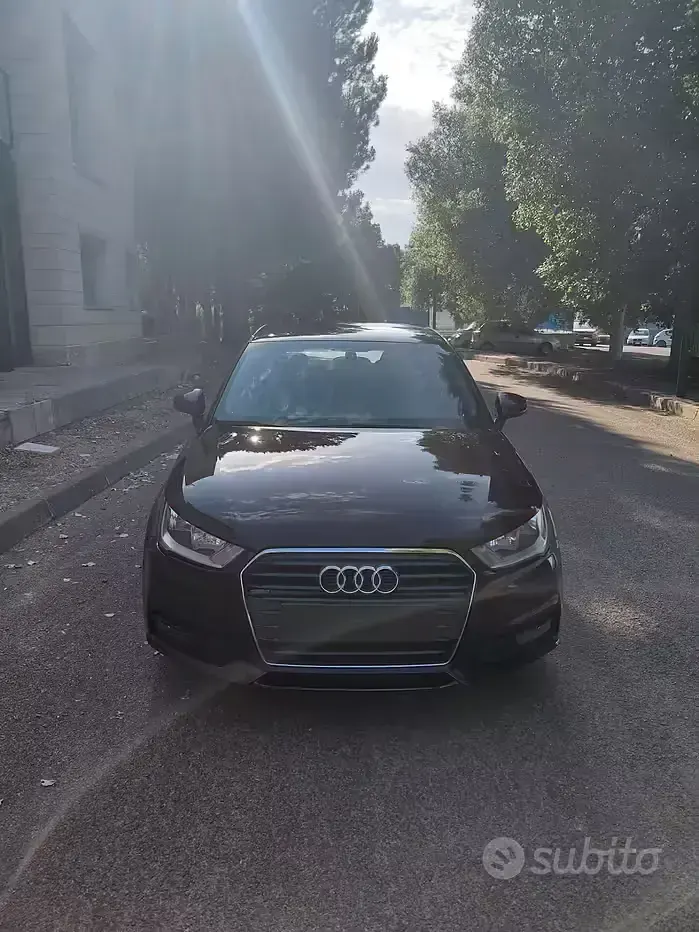 Usata Audi A1 Design 90 CV (66 kW) 2016 Marrone Utilitaria