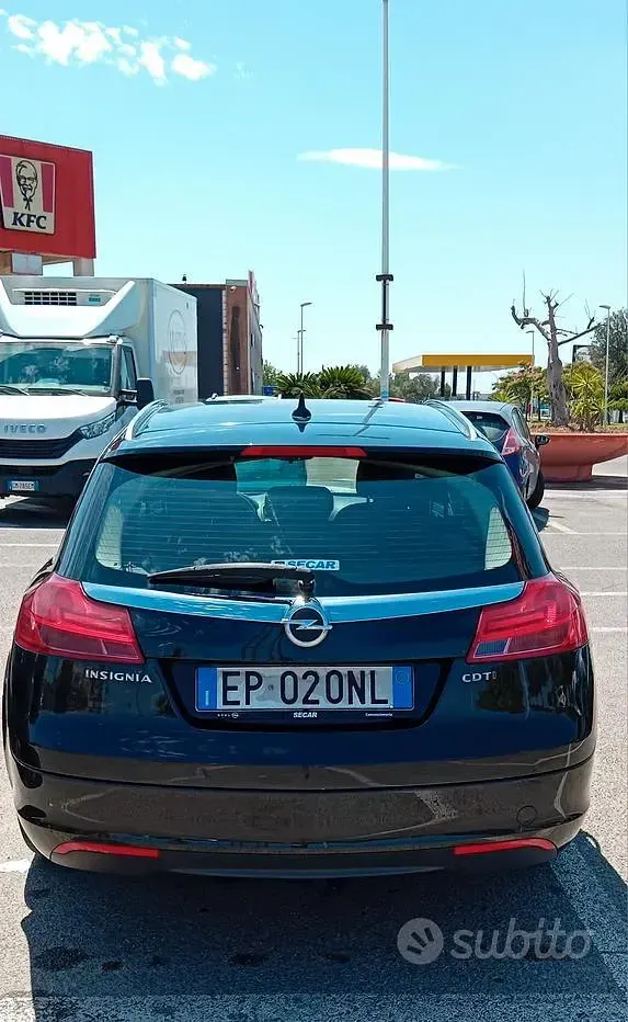Usata Opel Insignia 131 CV (96 kW) 2012 Bluazzurro Station wagon