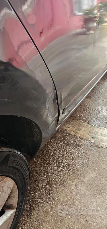 Usata Peugeot 5008 112 CV (82 kW) 2011 Blu Monovolume