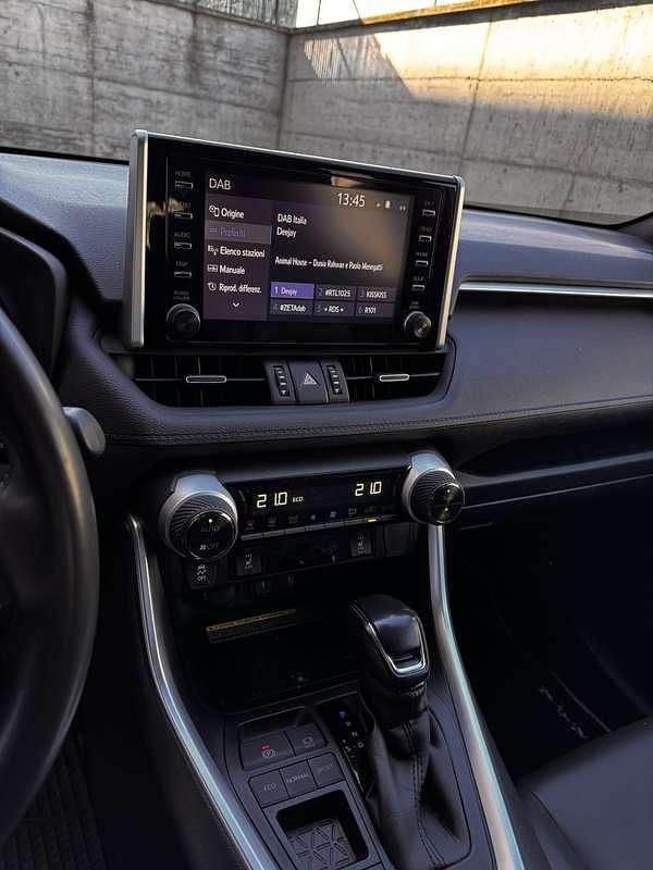 Usata Toyota RAV4 Hybrid Style 178 CV (130 kW) 2020 SUV