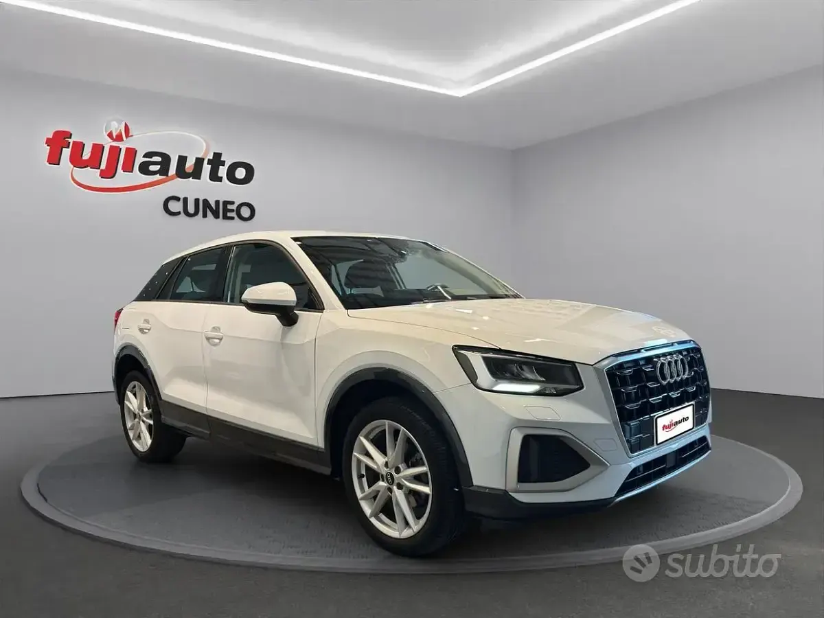 Usata Audi Q2 Business 116 CV (85 kW) 2021 Bianco SUV