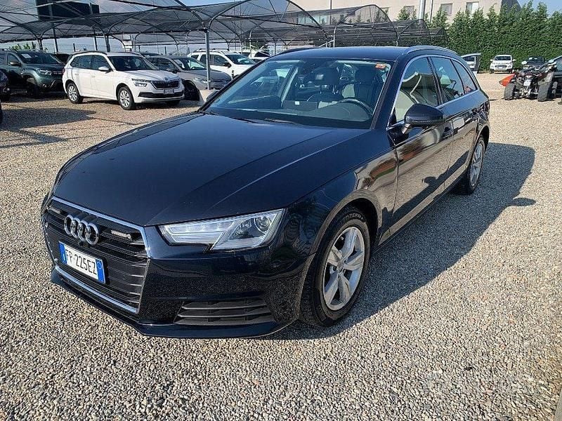 Usata Audi A4 Business 122 CV (89 kW) 2018 Blu Station wagon