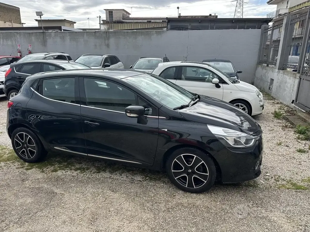 Usata Renault Clio IV Intens 90 CV (66 kW) 2016 Nero Berlina