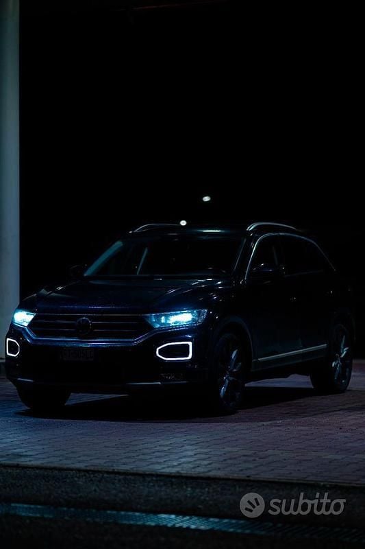 Usata VW T-Roc Advance 150 CV (110 kW) 2019 Nero SUV