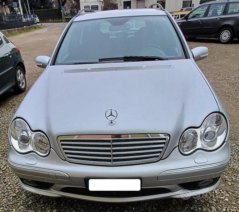 Usata Mercedes C320 Avantgarde 224 CV (164 kW) 2007 Grigio Station wagon
