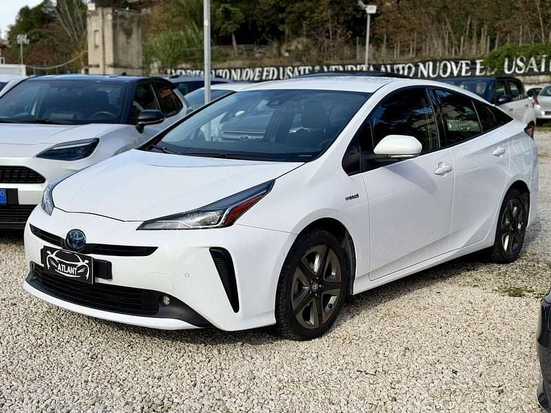 Usata Toyota Prius Lounge 98 CV (72 kW) 2021 Bianco Berlina