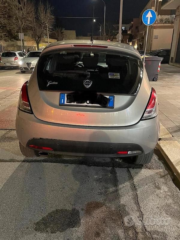 Usata Lancia Ypsilon 2014 Utilitaria