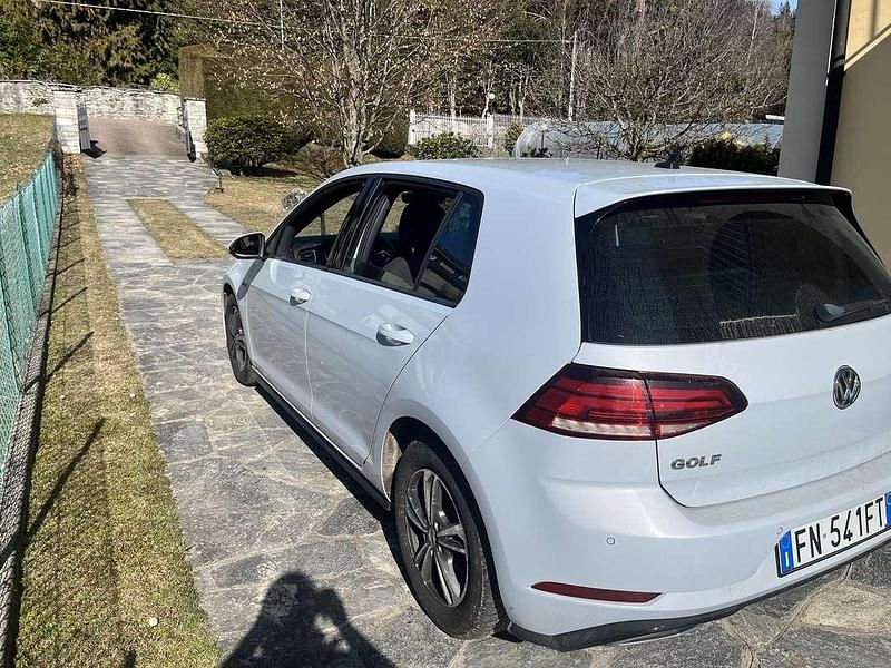 Usata VW Golf VII Sportline 116 CV (85 kW) 2018 Bianco Berlina