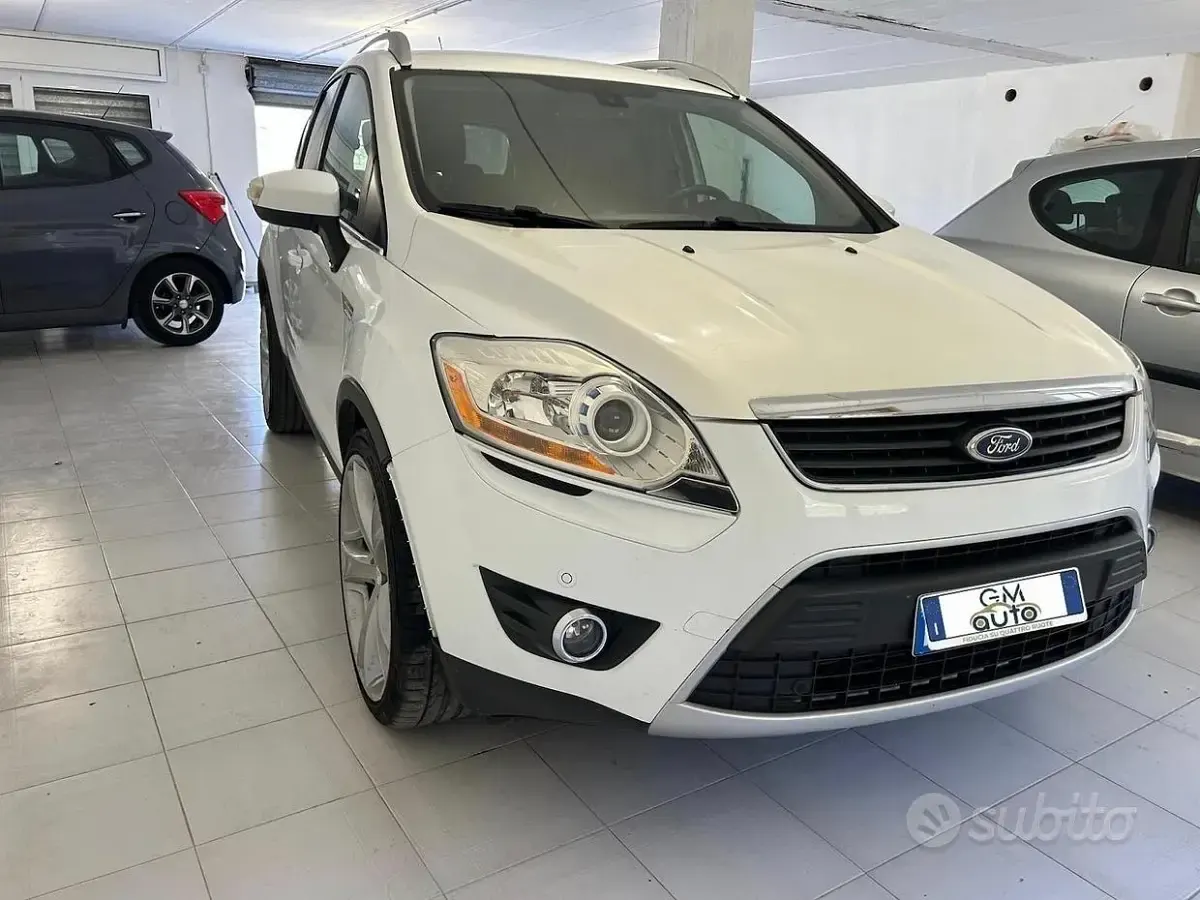 Usata Ford Kuga Titanium 163 CV (119 kW) 2012 Bianco SUV