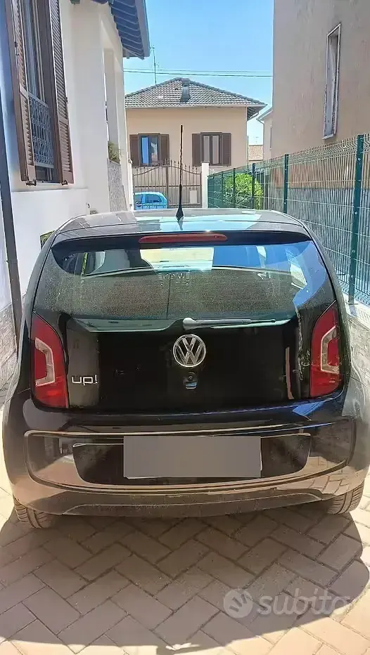 Usata VW up! 75 CV (55 kW) 2013 Nero Utilitaria