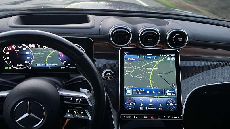 Usata Mercedes GLC220 AMG Line Premium Plus 197 CV (144 kW) 2023 Grigio SUV