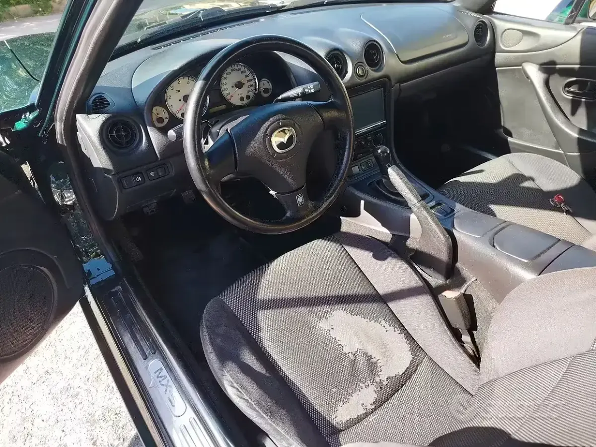 Usata Mazda MX5 146 CV (107 kW) 2001 Verde Cabrio