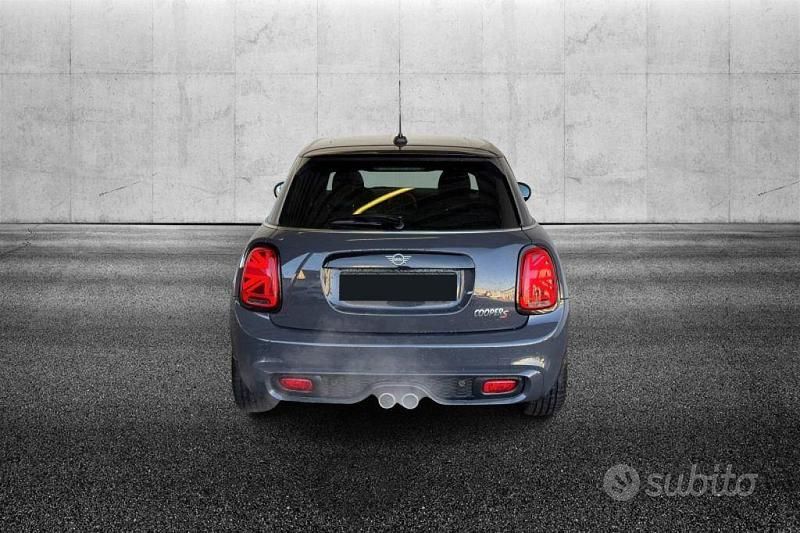 Usata Mini Cooper S 192 CV (141 kW) 2021 Grigio Utilitaria