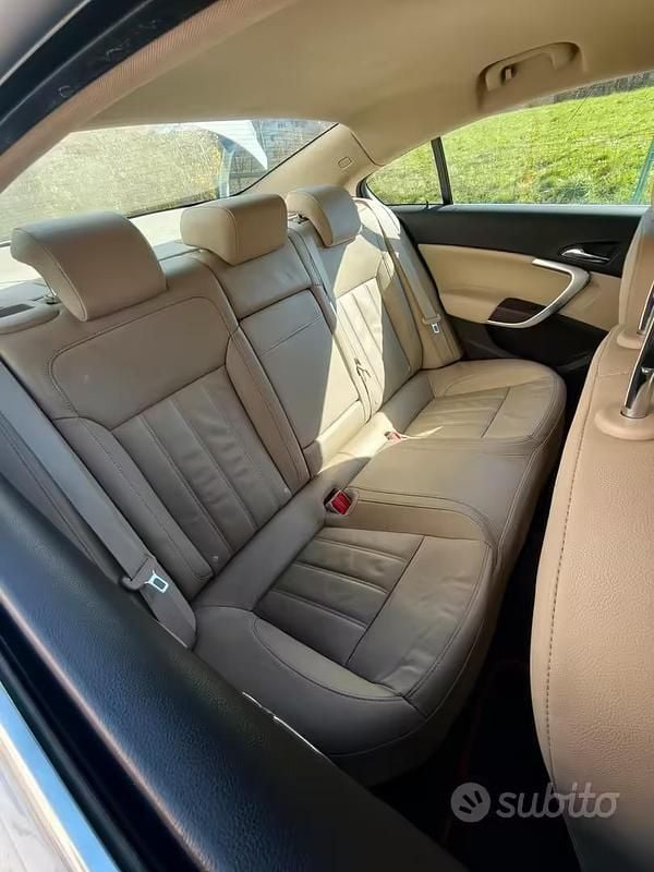 Usata Opel Insignia 178 CV (130 kW) 2009 Berlina