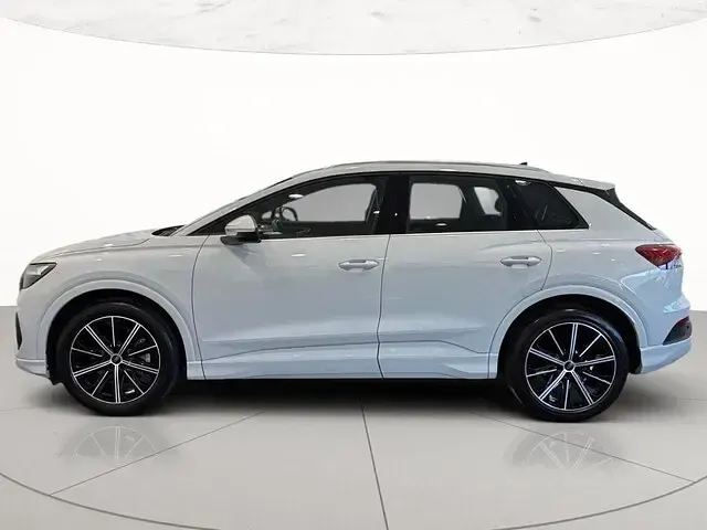 Usata Audi Q4 e-tron Advanced 210 kW (286 CV) 2025 Bianco ghiacciaio metallizzato SUV