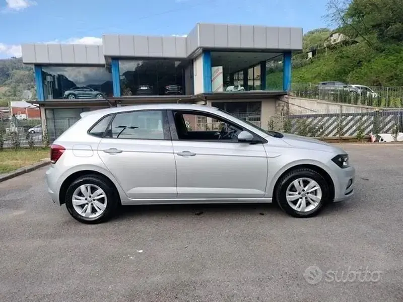 Usata VW Polo Comfortline 95 CV (69 kW) 2019 Grigio Utilitaria