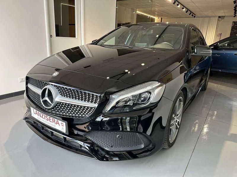 Nero Usata 2017 Mercedes A180 Premium Tre volumi | 16.700 € (Buon prezzo) - Immagine 1/4