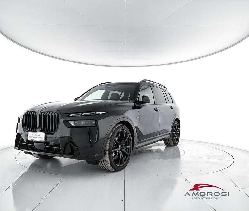 Black sapphire metallizzato Nuova 2025 BMW X7 Comfort Edition SUV | 103.000 € - Immagine 1/4