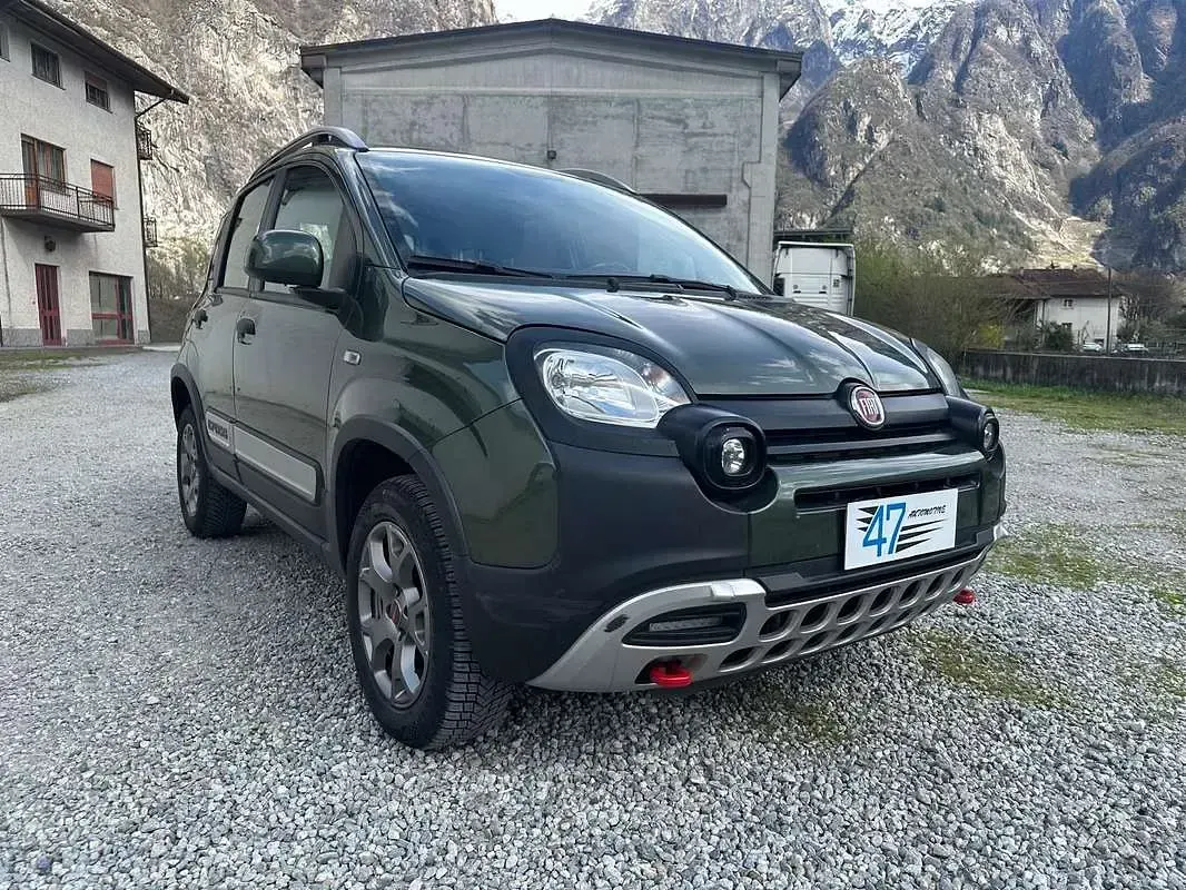 Usata Fiat Panda Cross Cross 80 CV (58 kW) 2015 Verde Utilitaria