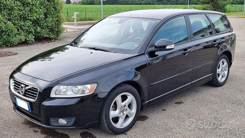 Usata Volvo V50 Plus 2012 Nero Station wagon