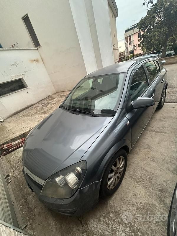Usata Opel Astra 2004 Berlina