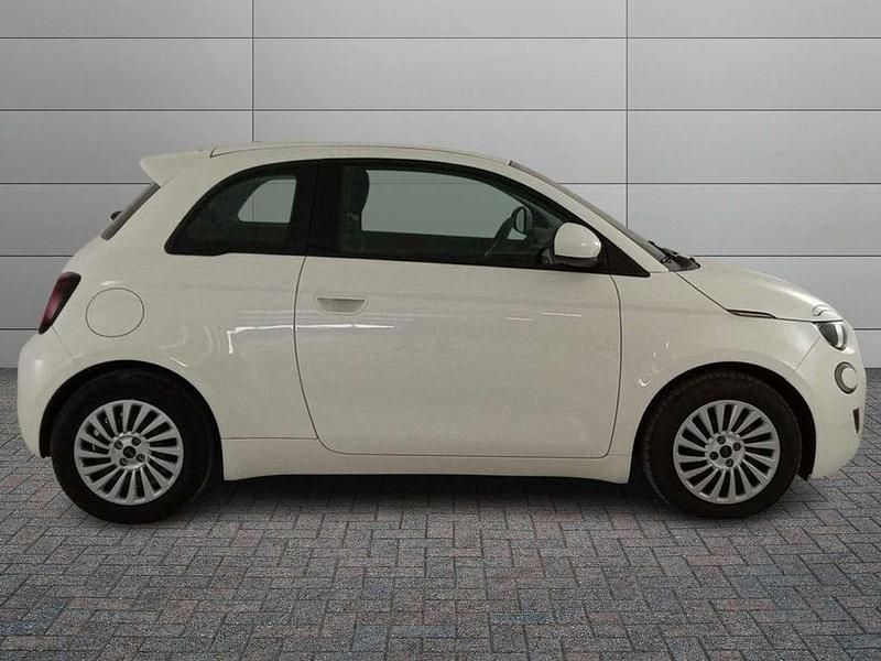 Usata Fiat 500e 42 kW (58 CV) 2021 Bianco Utilitaria