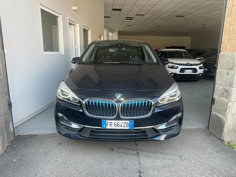 Usata BMW 225 Active Tourer iPerformance 135 CV (99 kW) 2018 Blu Monovolume