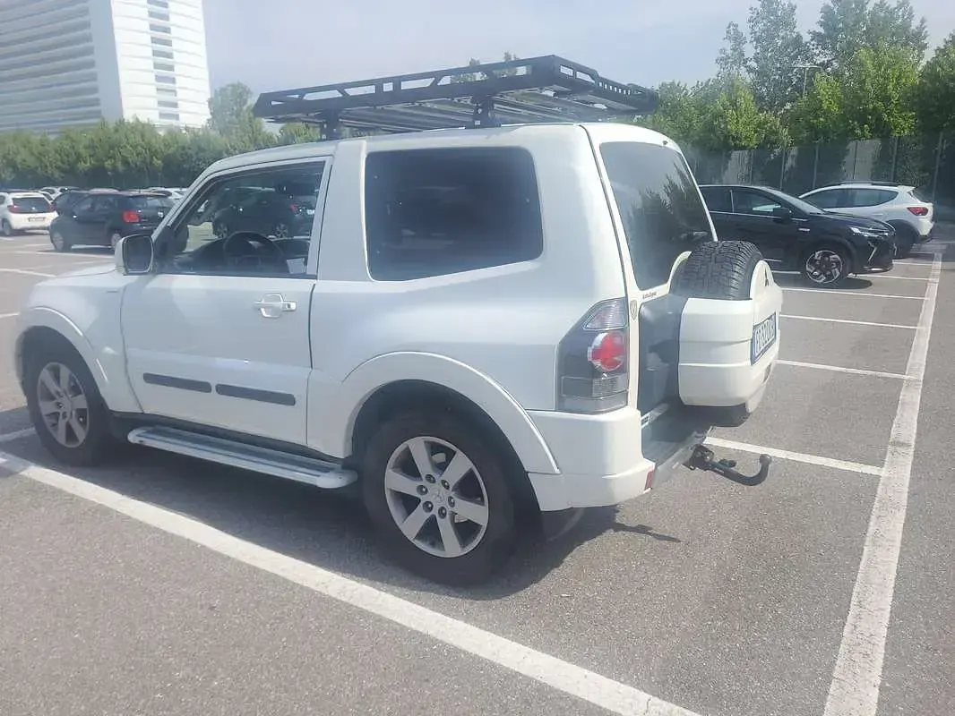 Usata Mitsubishi Pajero Intense 190 CV (139 kW) 2016 SUV
