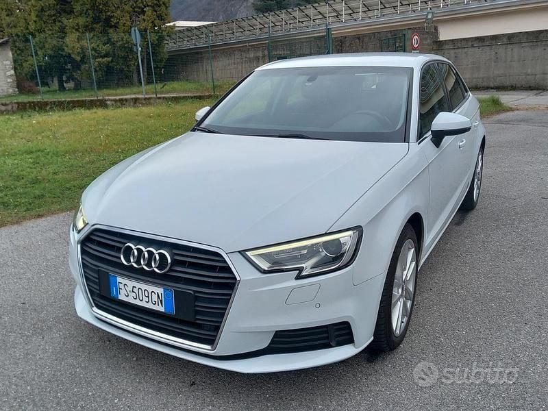 Bianco Usata 2018 Audi A3 Admired Tre volumi | 10.500 € (Ottimo prezzo) - Immagine 1/4