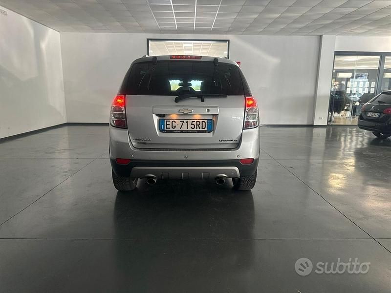 Usata Chevrolet Captiva LTZ 184 CV (135 kW) 2011 Grigio SUV
