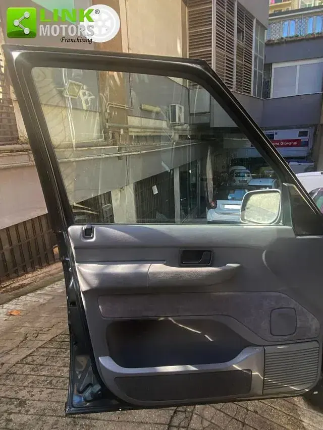 Usata Land Rover Range Rover 136 CV (100 kW) 1997 Verde SUV