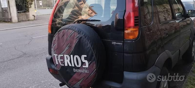 Usata Daihatsu Terios 1999 Nero SUV