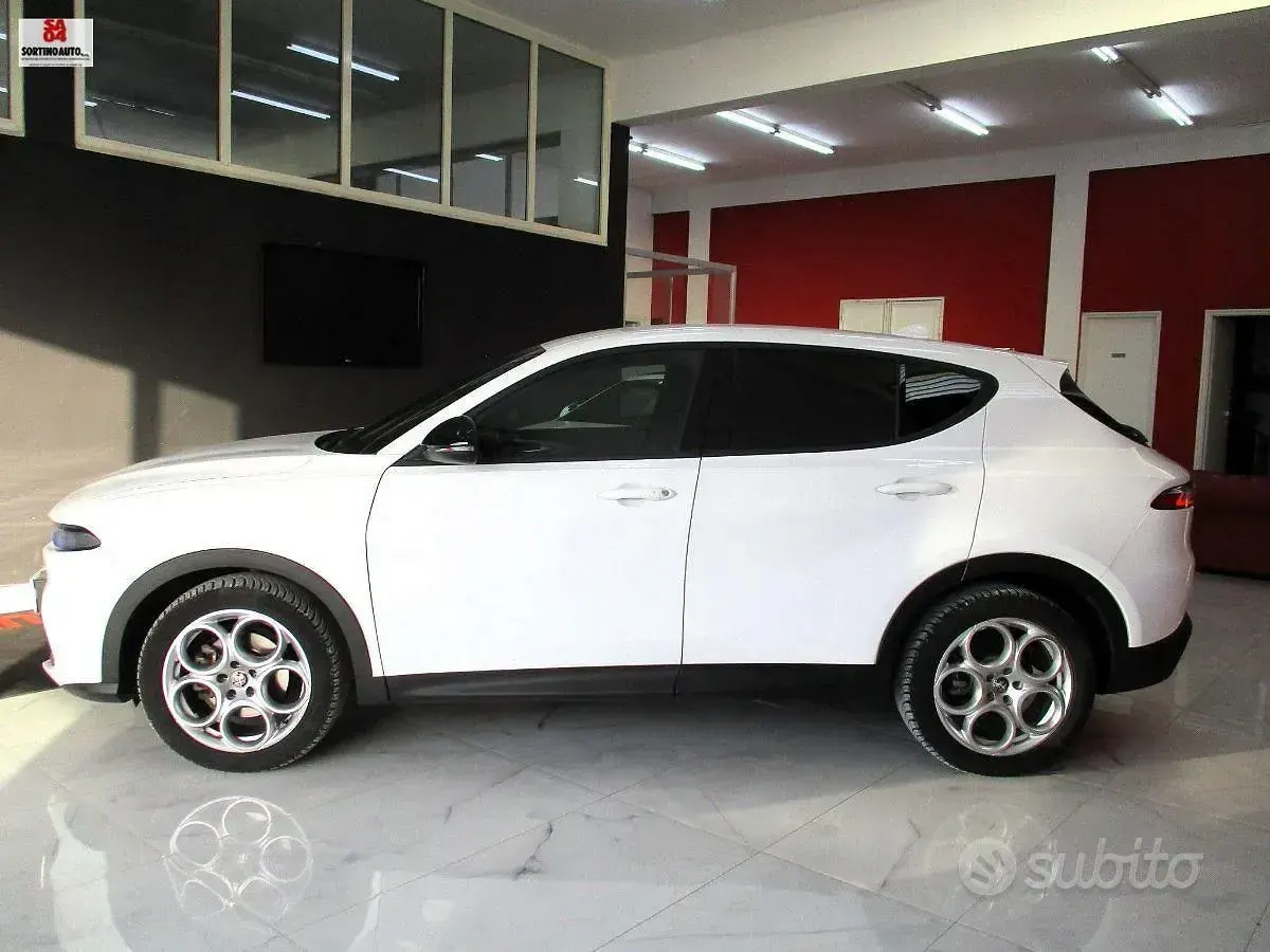 Usata Alfa Romeo Tonale Sprint 131 CV (96 kW) 2022 Bianco SUV