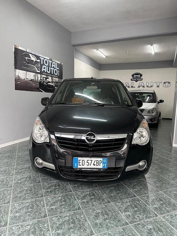 Usata Opel Agila Enjoy 86 CV (63 kW) 2010 Nero Utilitaria