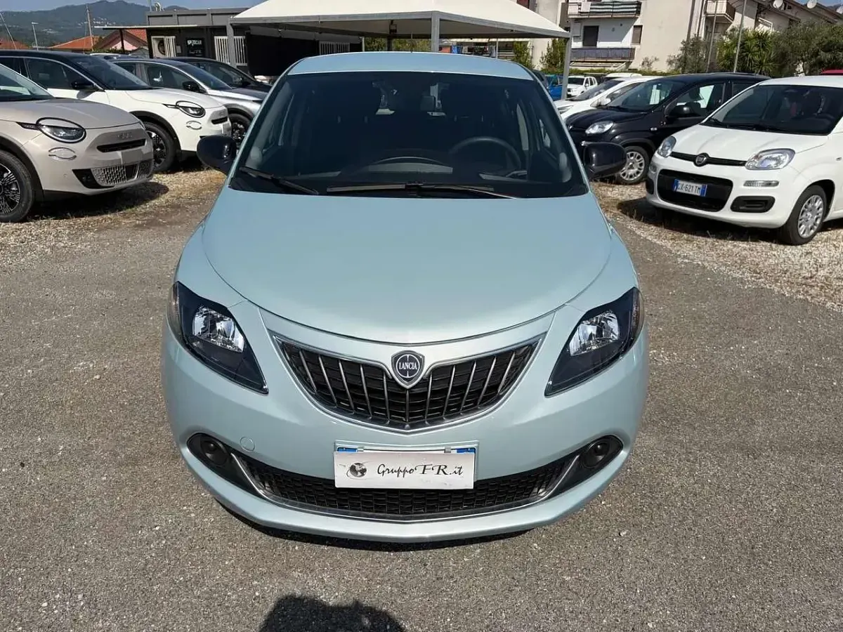 Usata Lancia Ypsilon 70 CV (51 kW) 2024 Verde Utilitaria