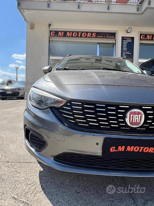 Usata Fiat Tipo Lounge 120 CV (88 kW) 2018 Grigio Station wagon