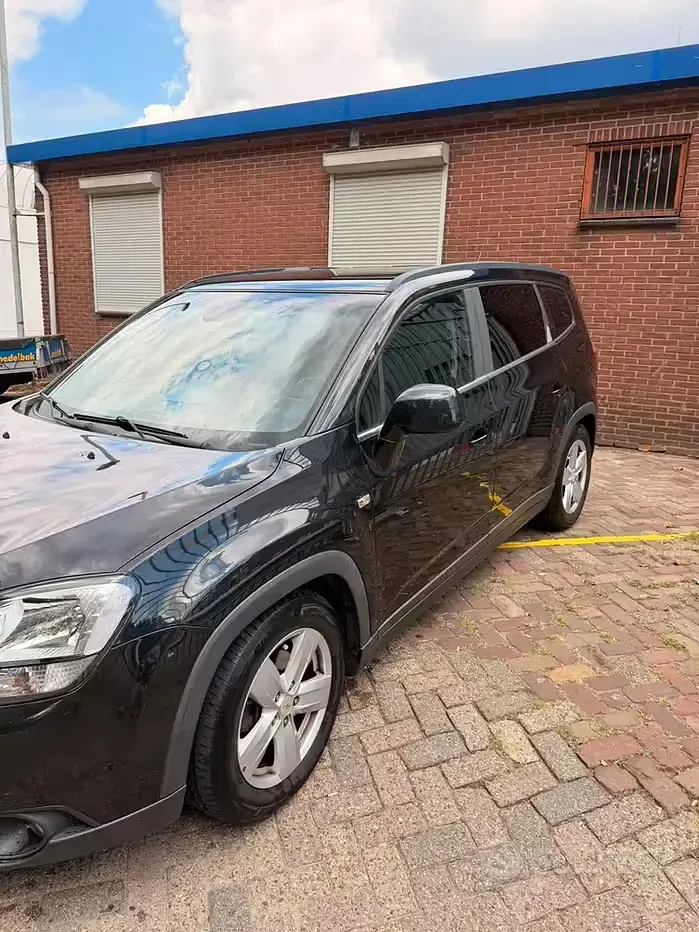 Usata Chevrolet Orlando 163 CV (119 kW) 2011 Nero Monovolume