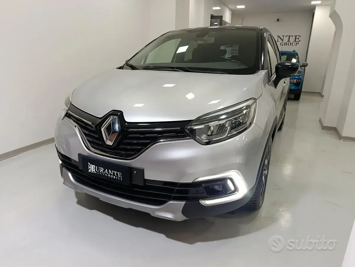 Usata Renault Captur 90 CV (66 kW) 2018 Grigio SUV
