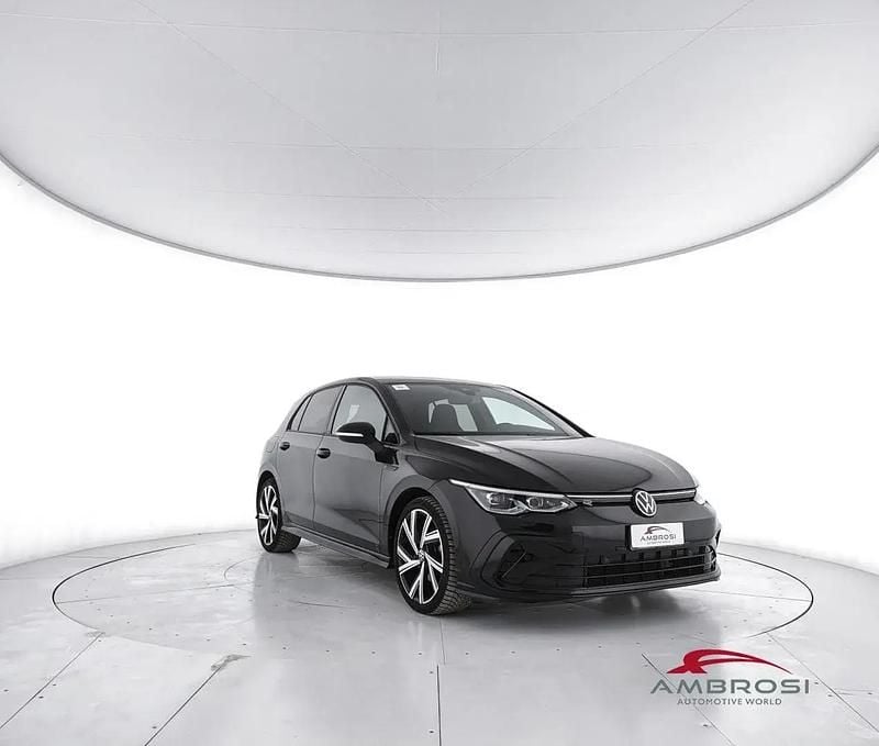 Begagnad VW Golf VIII R-line 150 HK (110 kW) 2023 Svart Sedan