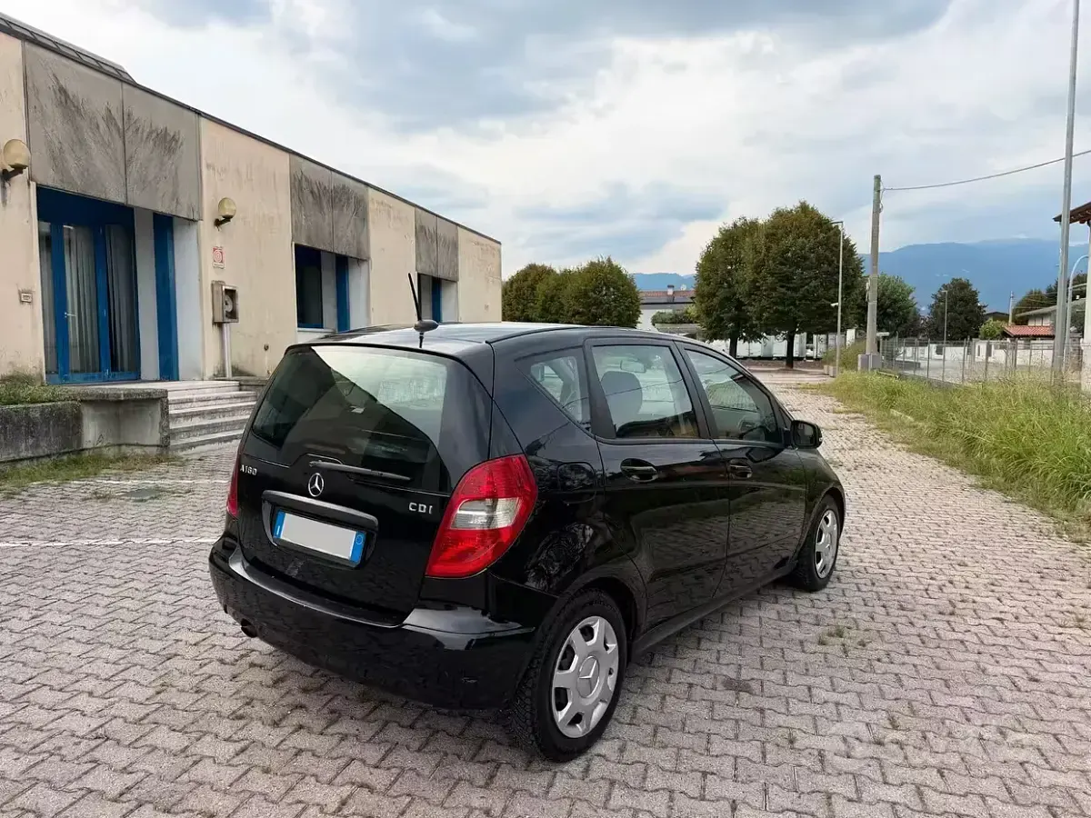 Usata Mercedes A160 82 CV (60 kW) 2010 Nero Berlina