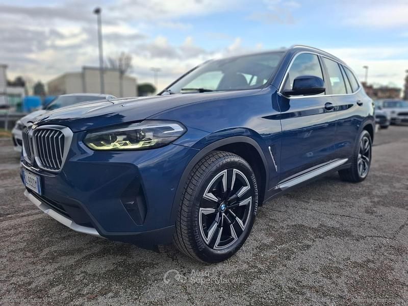 Usata BMW X3 Efficient Dynamics 190 CV (139 kW) 2022 Blu SUV