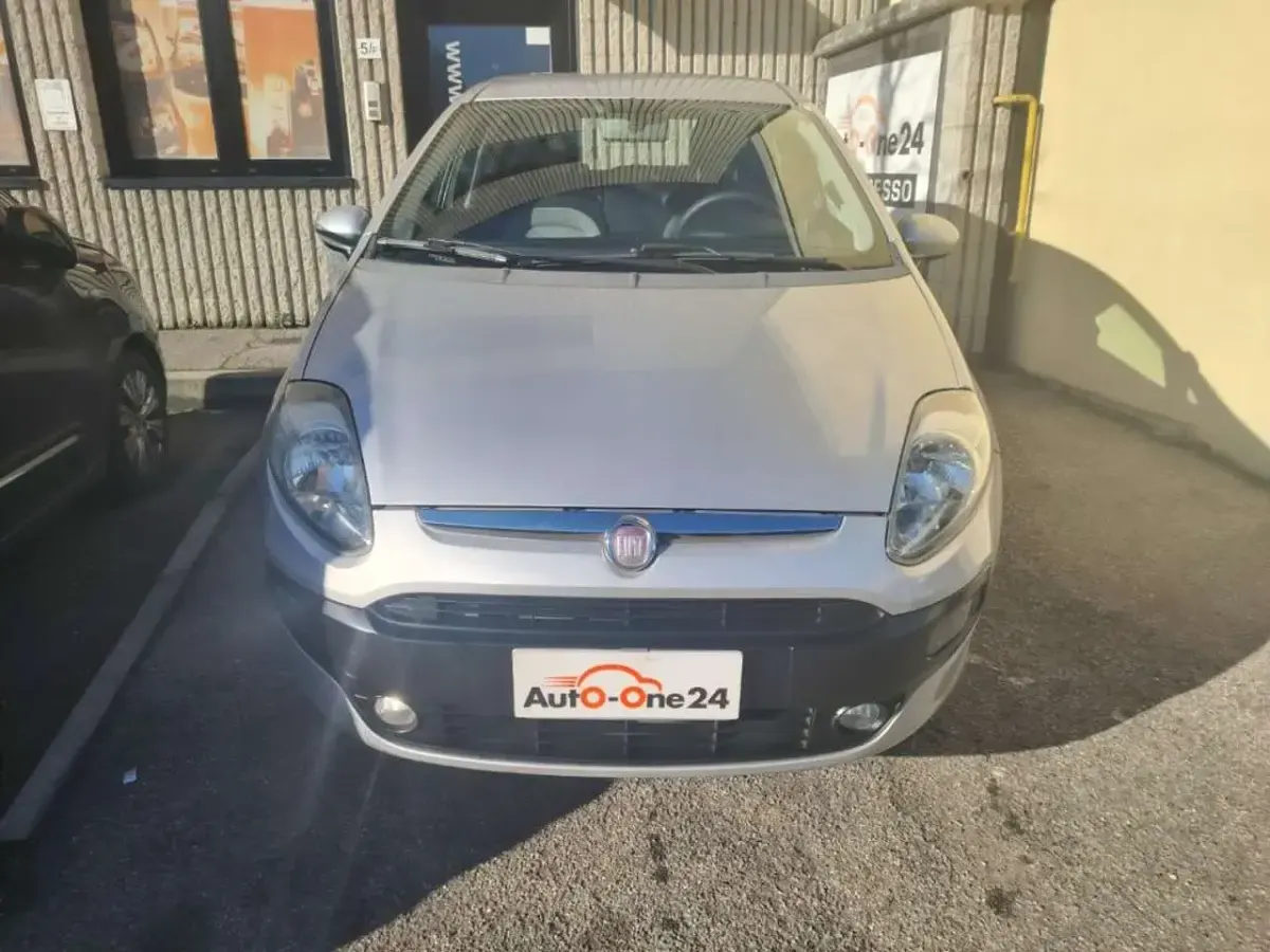 Usata Fiat Punto Evo Easy 77 CV (56 kW) 2010 Argento Utilitaria